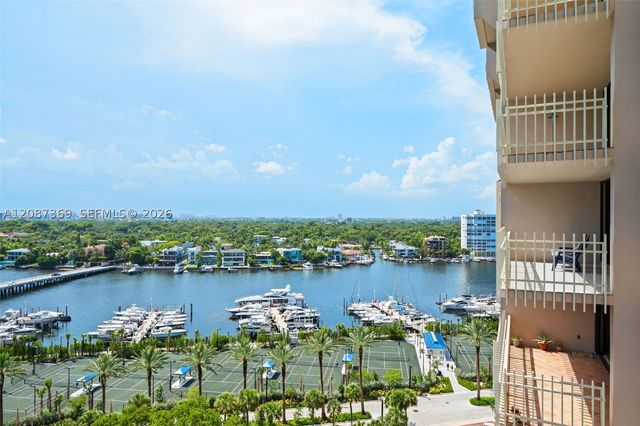 2 Grove Isle Dr B1402, Miami, FL 33133