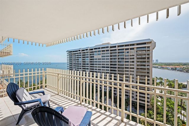 2 Grove Isle Dr B1402, Miami, FL 33133