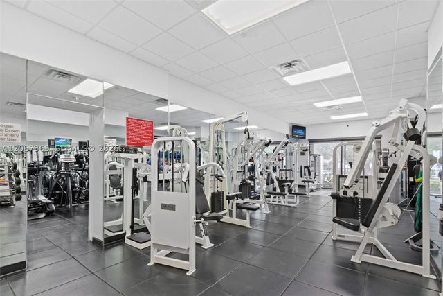 2 Grove Isle Dr B1402, Miami, FL 33133