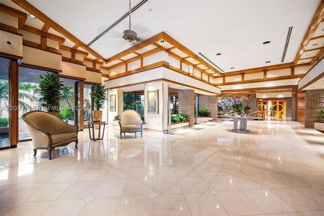 2 Grove Isle Dr B1402, Miami, FL 33133