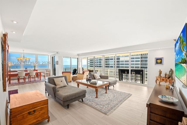 2 Grove Isle Dr B1402, Miami, FL 33133
