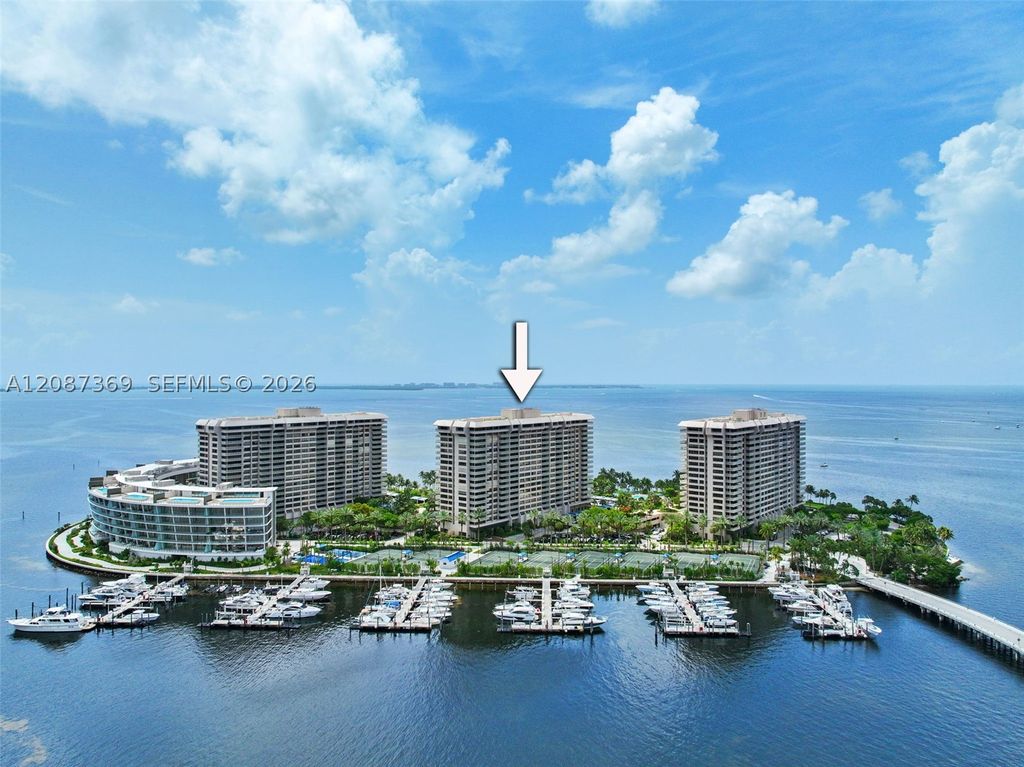 2 Grove Isle Dr B1402, Miami, FL 33133