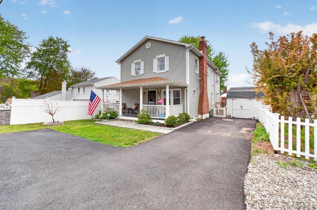 15 Roslyn Road, Carmel, NY 10512