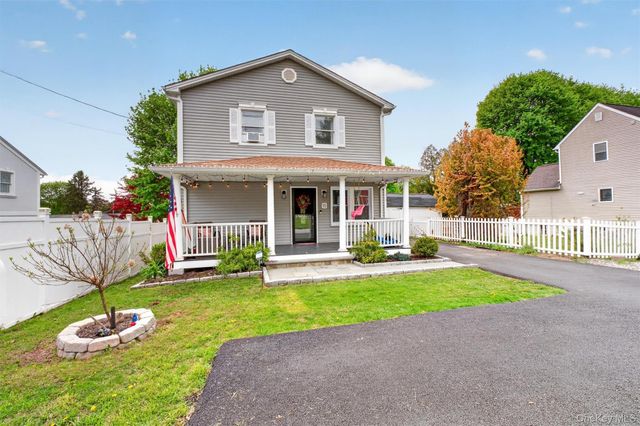15 Roslyn Road, Carmel, NY 10512