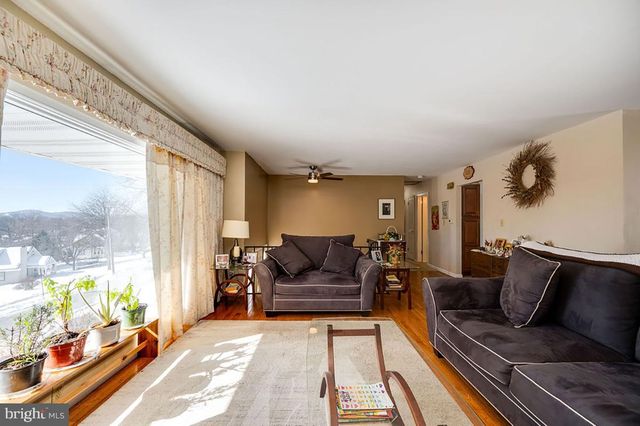 65 WYOMISSING HILLS BLVD, Reading, PA 19609