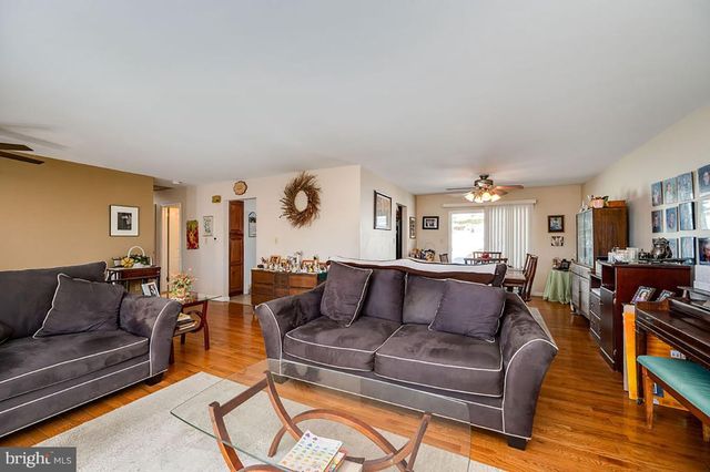 65 WYOMISSING HILLS BLVD, Reading, PA 19609