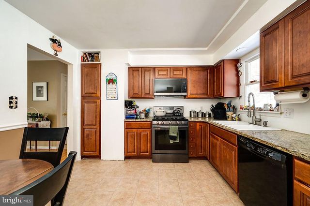 65 WYOMISSING HILLS BLVD, Reading, PA 19609