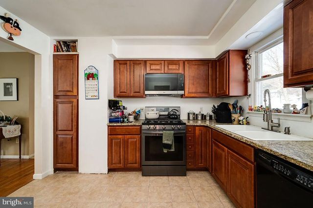 65 WYOMISSING HILLS BLVD, Reading, PA 19609