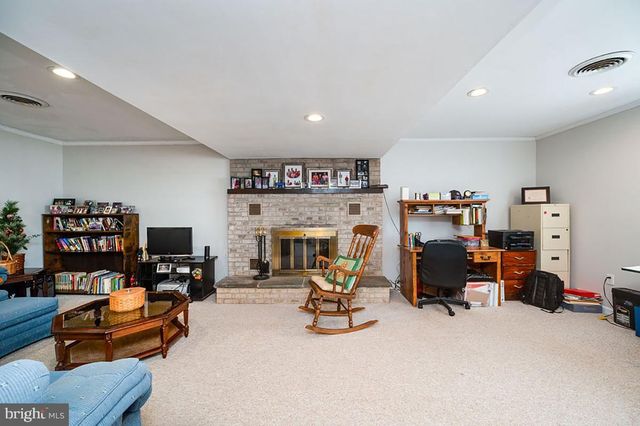 65 WYOMISSING HILLS BLVD, Reading, PA 19609