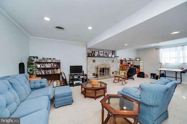 65 WYOMISSING HILLS BLVD, Reading, PA 19609