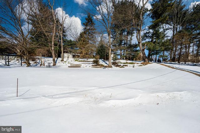 65 WYOMISSING HILLS BLVD, Reading, PA 19609