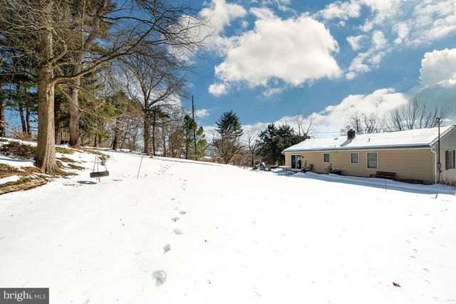 65 WYOMISSING HILLS BLVD, Reading, PA 19609