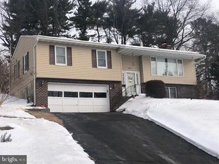 65 WYOMISSING HILLS BLVD, Reading, PA 19609