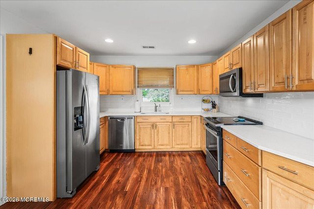 12 Clinton Drive, Manalapan, NJ 07726