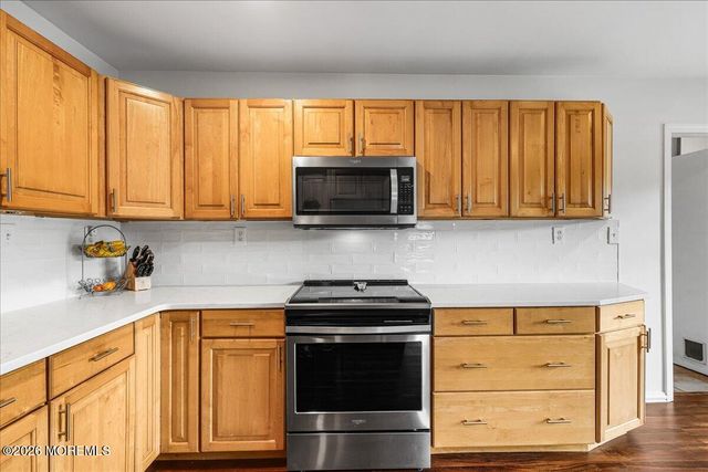 12 Clinton Drive, Manalapan, NJ 07726
