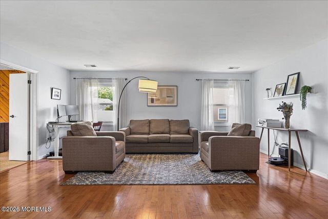 12 Clinton Drive, Manalapan, NJ 07726