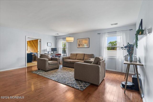 12 Clinton Drive, Manalapan, NJ 07726
