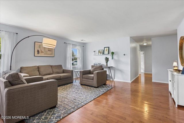 12 Clinton Drive, Manalapan, NJ 07726