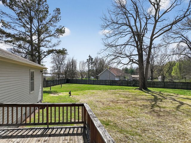 2041 Sugartree Dr, Murfreesboro, TN 37129