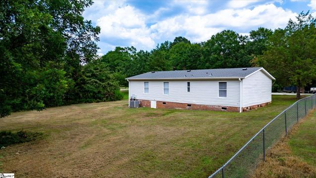 92 Tullyton Drive, Fountain Inn, SC 29644
