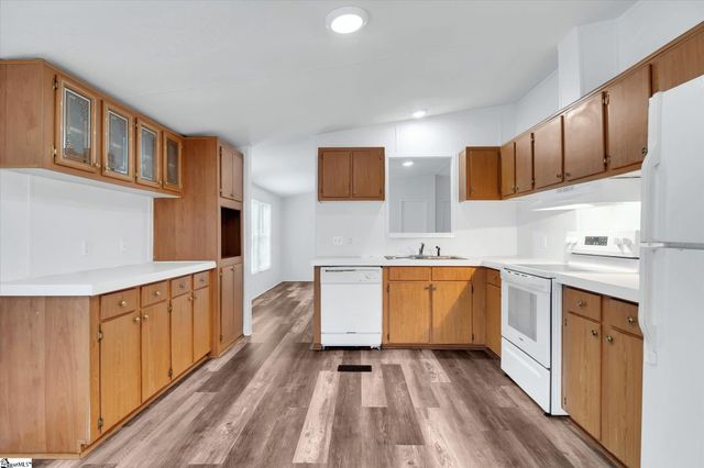 92 Tullyton Drive, Fountain Inn, SC 29644