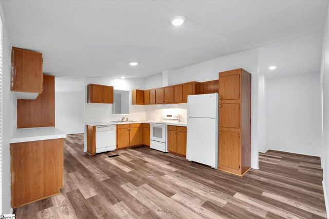 92 Tullyton Drive, Fountain Inn, SC 29644