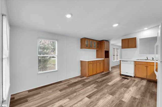 92 Tullyton Drive, Fountain Inn, SC 29644