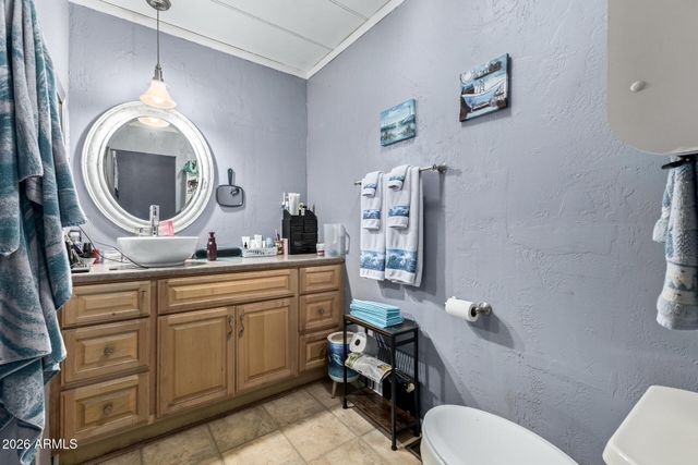 9478 E ESCONDIDO Avenue, Mesa, AZ 85208