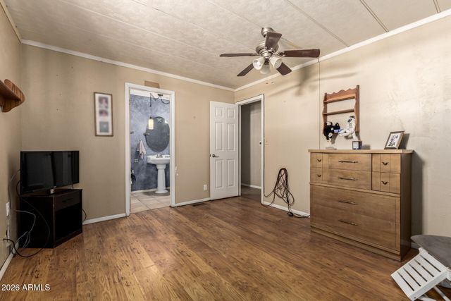 9478 E ESCONDIDO Avenue, Mesa, AZ 85208