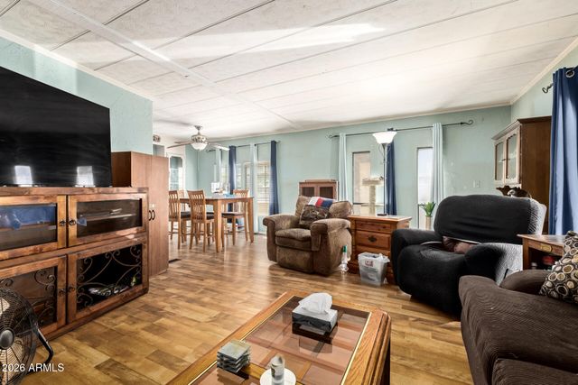 9478 E ESCONDIDO Avenue, Mesa, AZ 85208