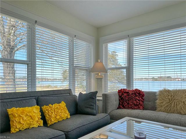 55 Greenbrier RD, Portsmouth, VA 23707