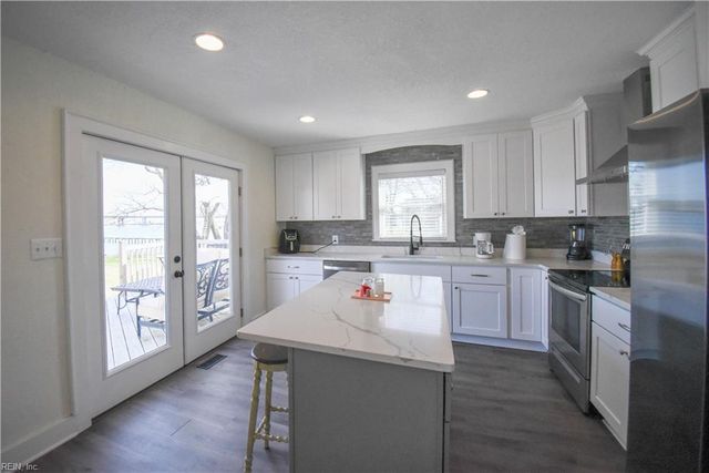 55 Greenbrier RD, Portsmouth, VA 23707