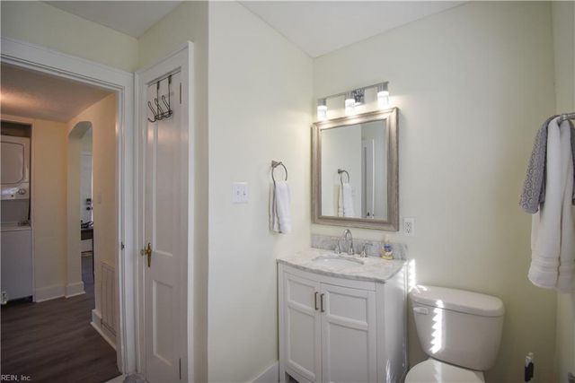 55 Greenbrier RD, Portsmouth, VA 23707