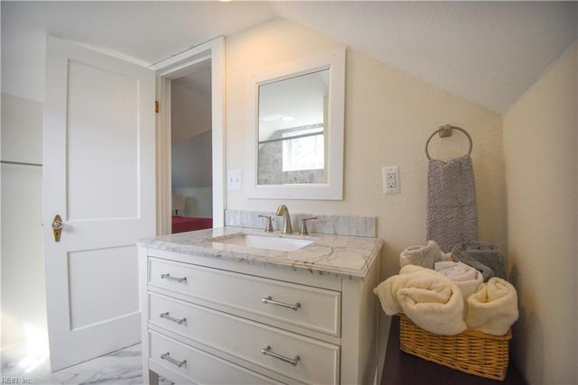 55 Greenbrier RD, Portsmouth, VA 23707
