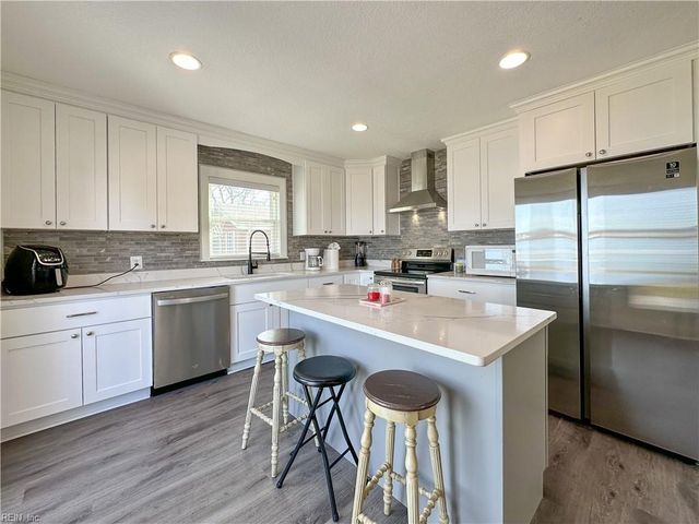 55 Greenbrier RD, Portsmouth, VA 23707