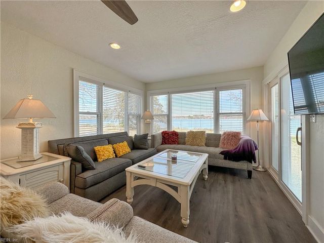 55 Greenbrier RD, Portsmouth, VA 23707