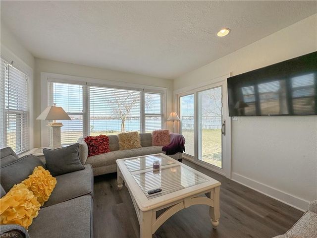 55 Greenbrier RD, Portsmouth, VA 23707