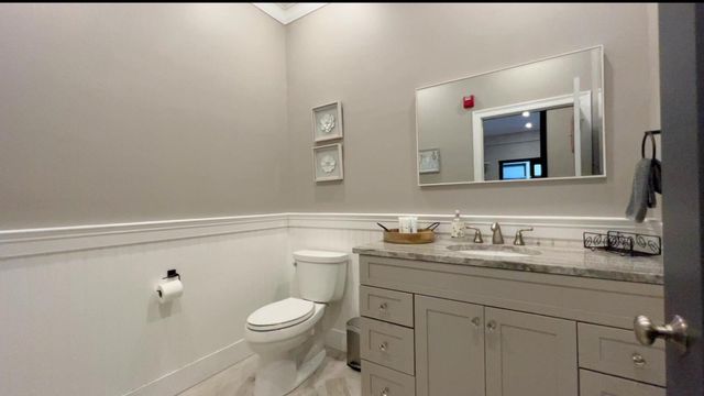 156 Teaticket Highway, Falmouth, MA 02540