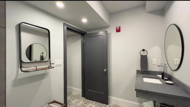 156 Teaticket Highway, Falmouth, MA 02540
