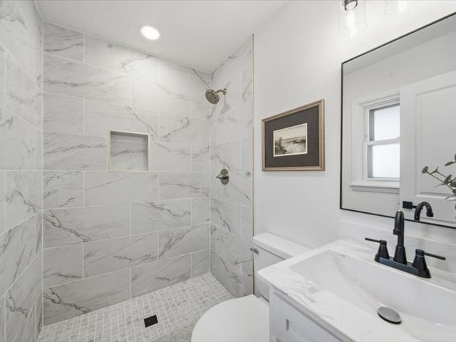 9148 E Latimer Place N, Tulsa, OK 74115
