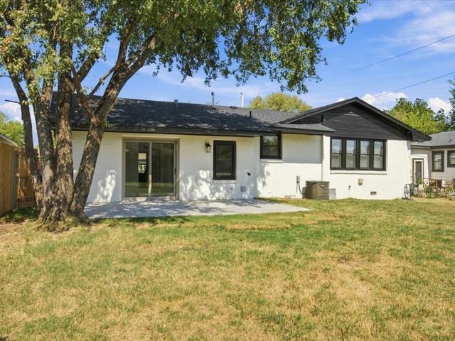 9148 E Latimer Place N, Tulsa, OK 74115