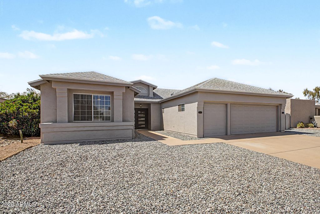 26052 S Glenburn Drive, Sun Lakes, AZ 85248 — exterior