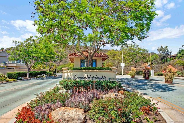 2109 Woodland Heights, Escondido, CA 92026
