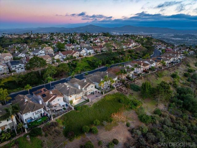 2109 Woodland Heights, Escondido, CA 92026