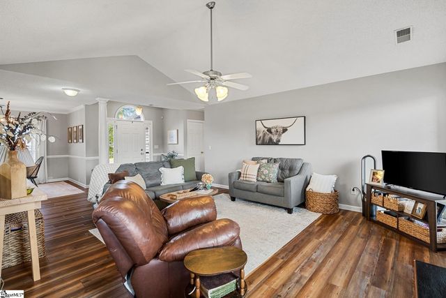 108 Thorncliff Place, Anderson, SC 29625