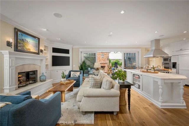 33 Palermo Walk, Long Beach, CA 90803