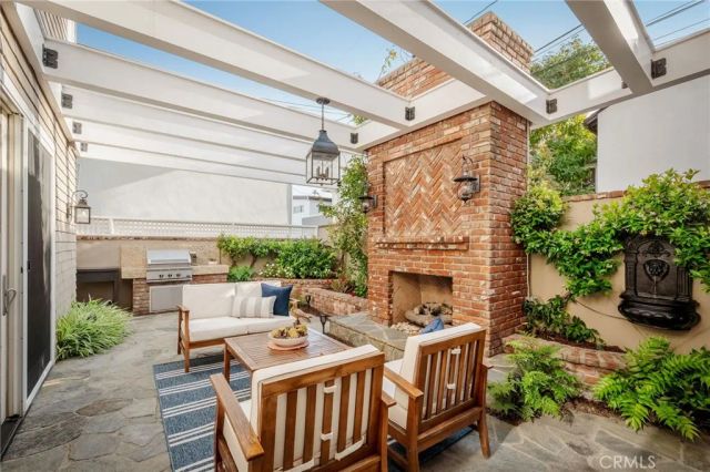 33 Palermo Walk, Long Beach, CA 90803