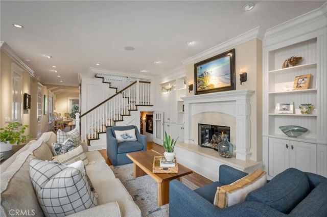 33 Palermo Walk, Long Beach, CA 90803