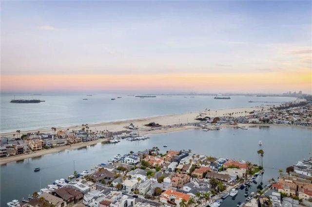 33 Palermo Walk, Long Beach, CA 90803