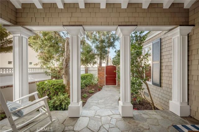 33 Palermo Walk, Long Beach, CA 90803